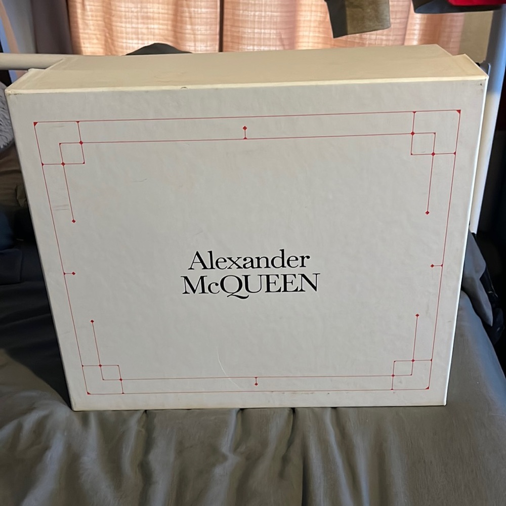 Alexander McQUEEN M Lea Slick Boot UK size 43 box says 40 smh